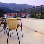 Klaris Guest House