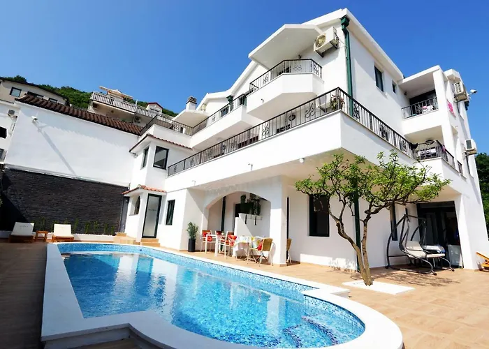 Klaris Guest House